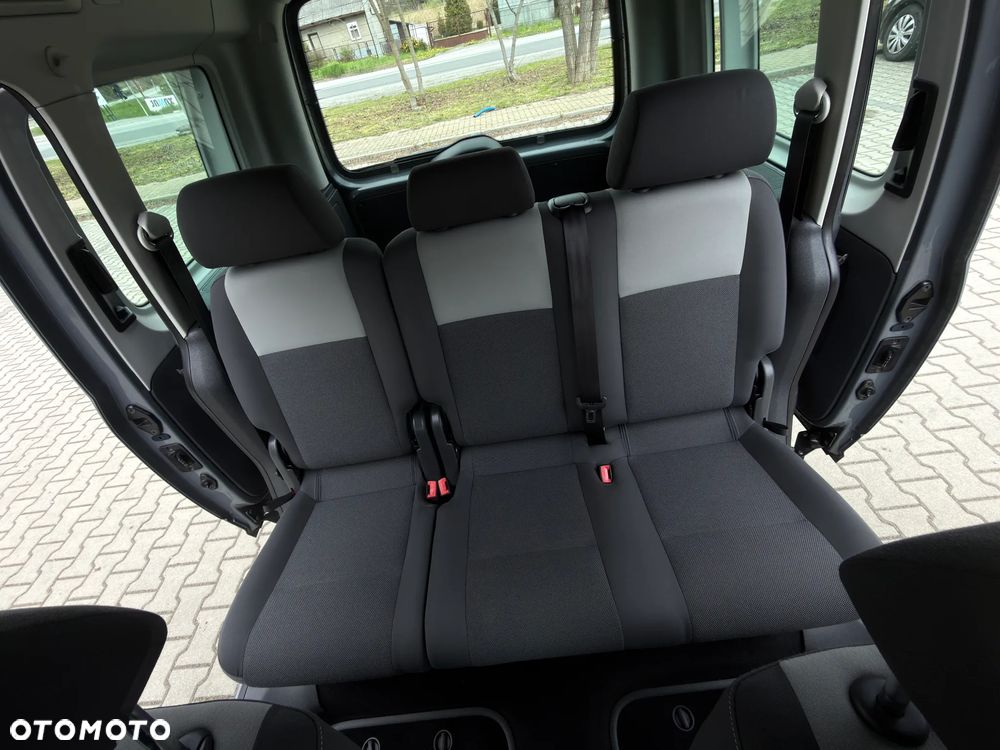 Volkswagen Caddy - 11