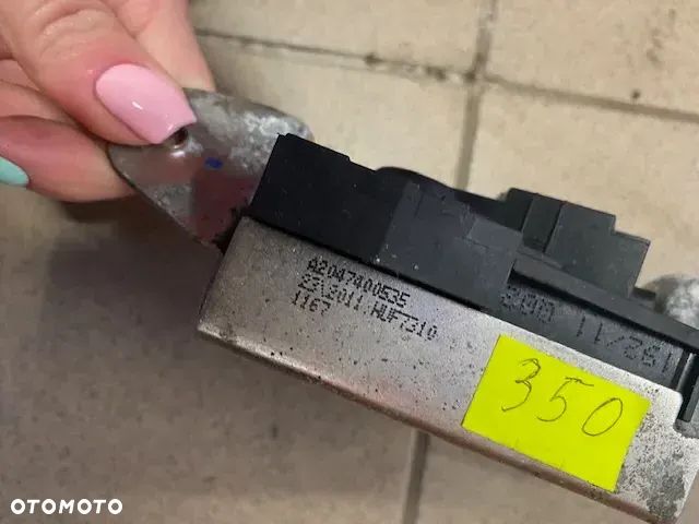 ZAMEK KLAPY BAGAŻNIKA MERCEDES W204 A2047400535 - 4