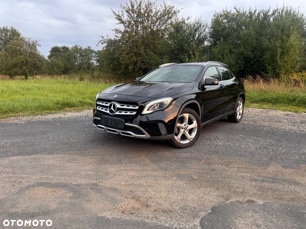 Mercedes-Benz GLA 180 d - 2