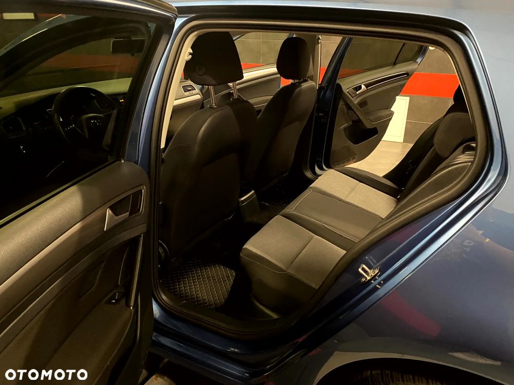 Volkswagen Golf 1.6 TDI BMT Highline - 17