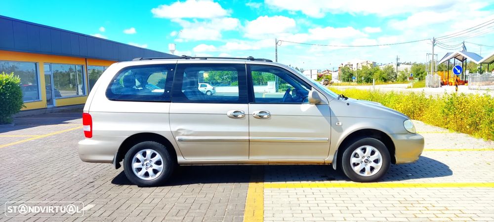 Kia Carnival 2.9 CRDi EX - 3
