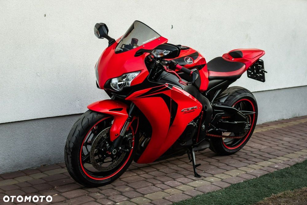 Honda CBR - 8