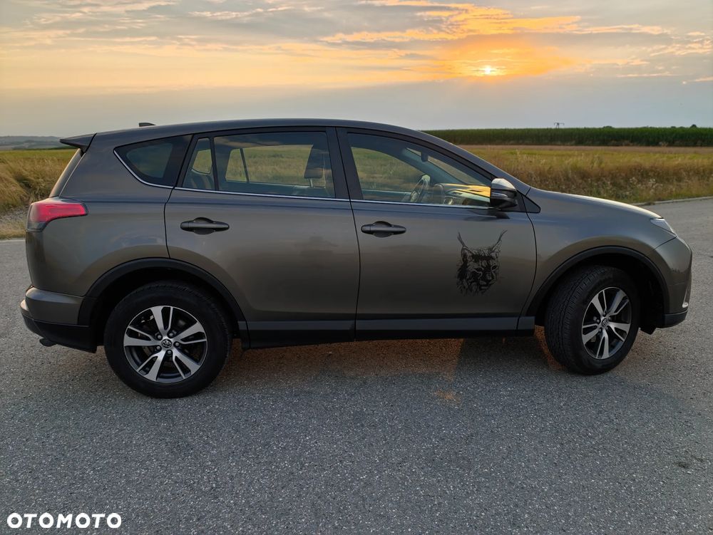 Toyota RAV4 2.0 Active 4x4 - 24