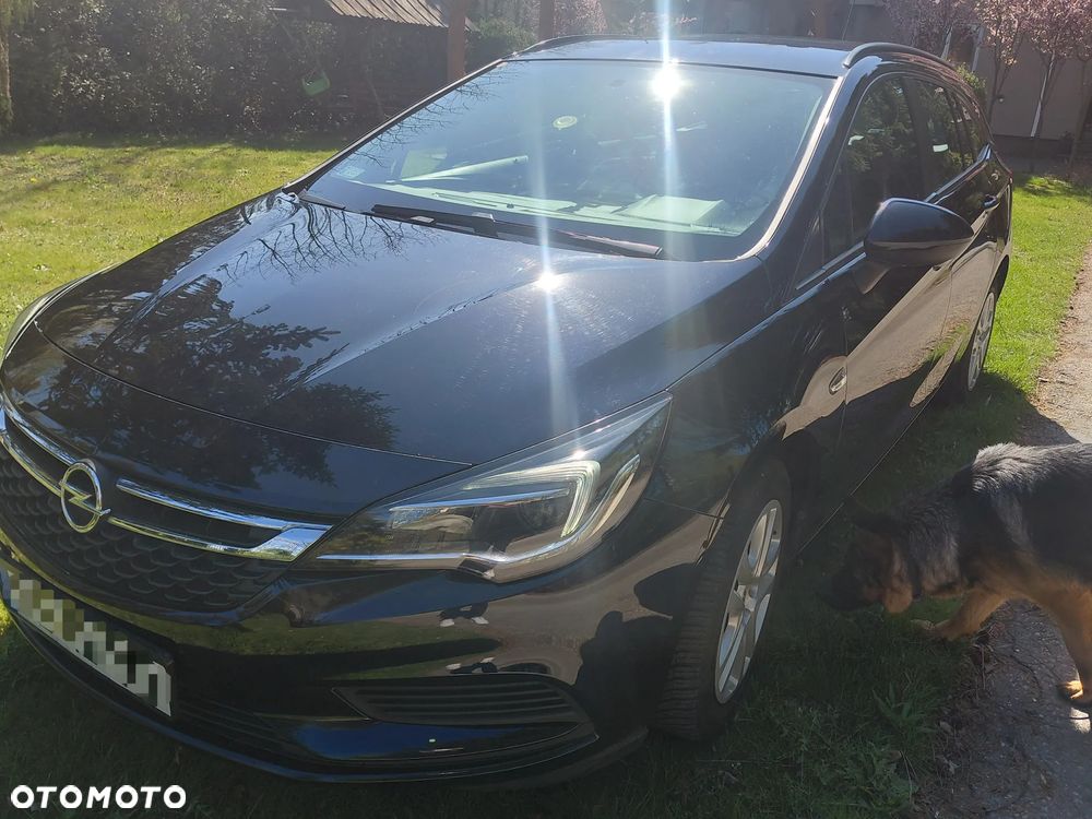 Opel Astra 1.6 CDTI Enjoy - 1