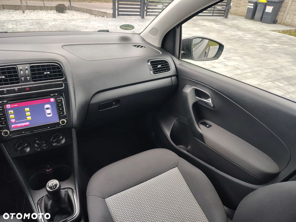 Volkswagen Polo 1.2 Comfortline - 19