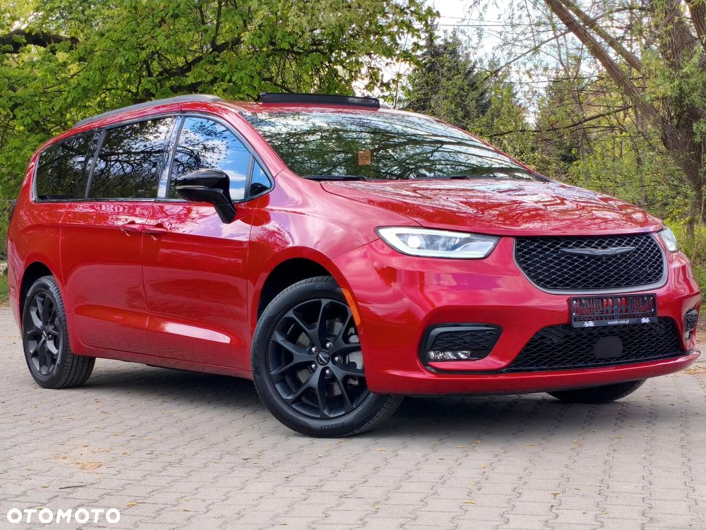 Chrysler Pacifica - 39