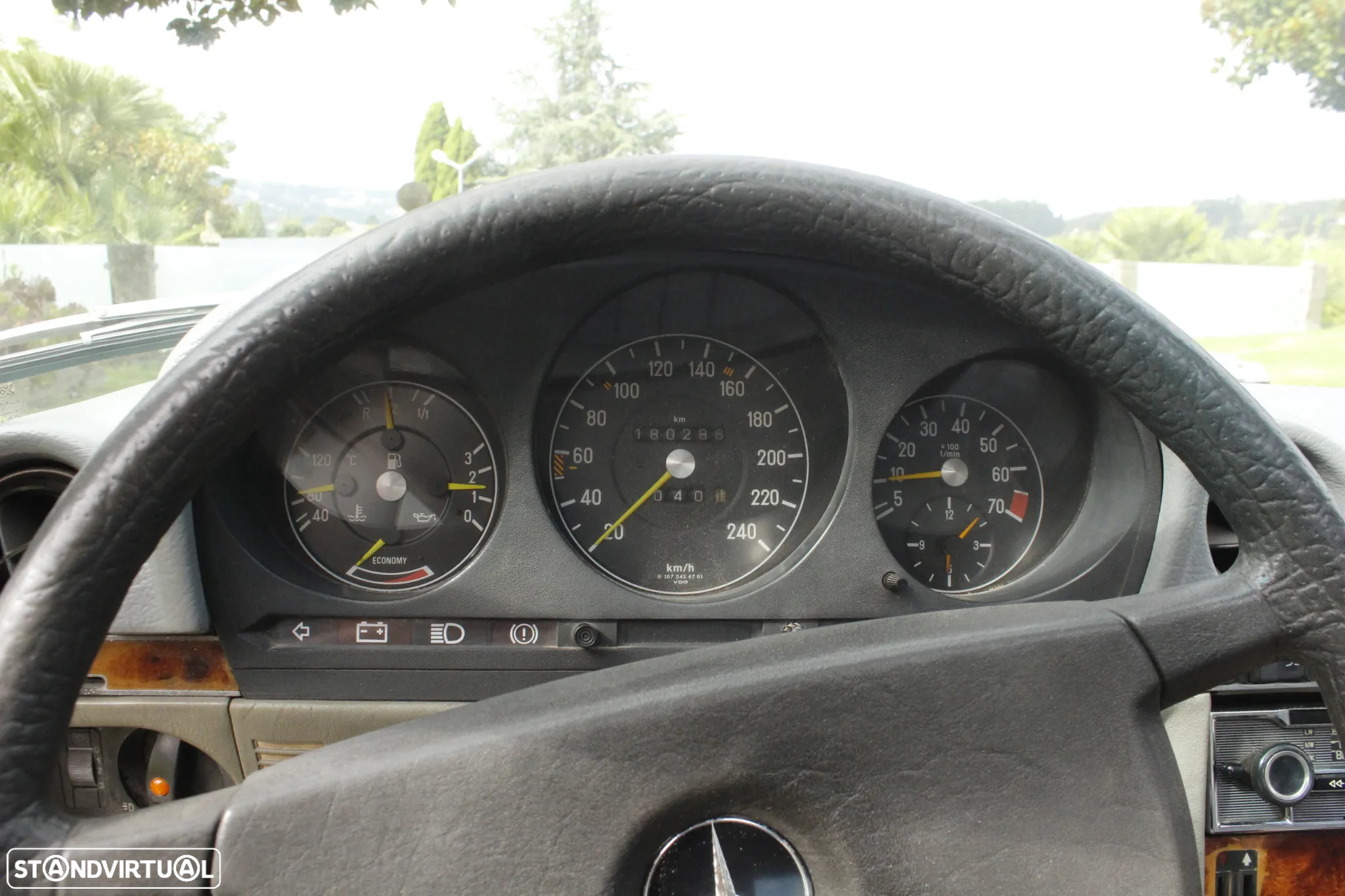Mercedes-Benz 280 - 15