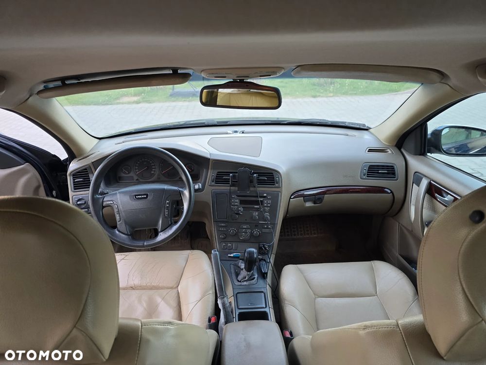 Volvo V70 2.5TDI - 8