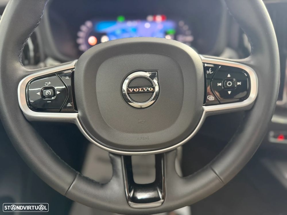 Volvo XC 60 2.0 T6 PHEV R-Design Expression AWD - 23