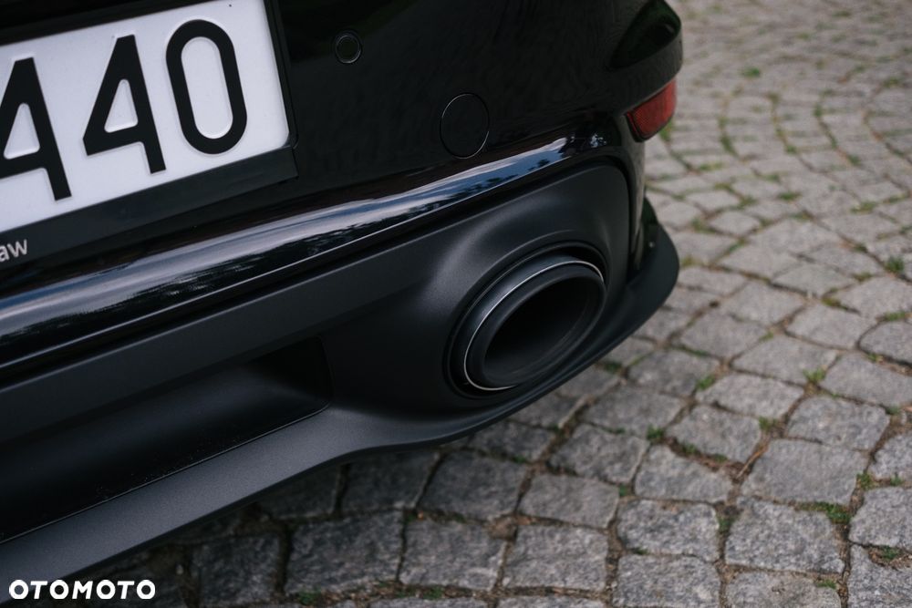 Porsche 911 Turbo S - 25