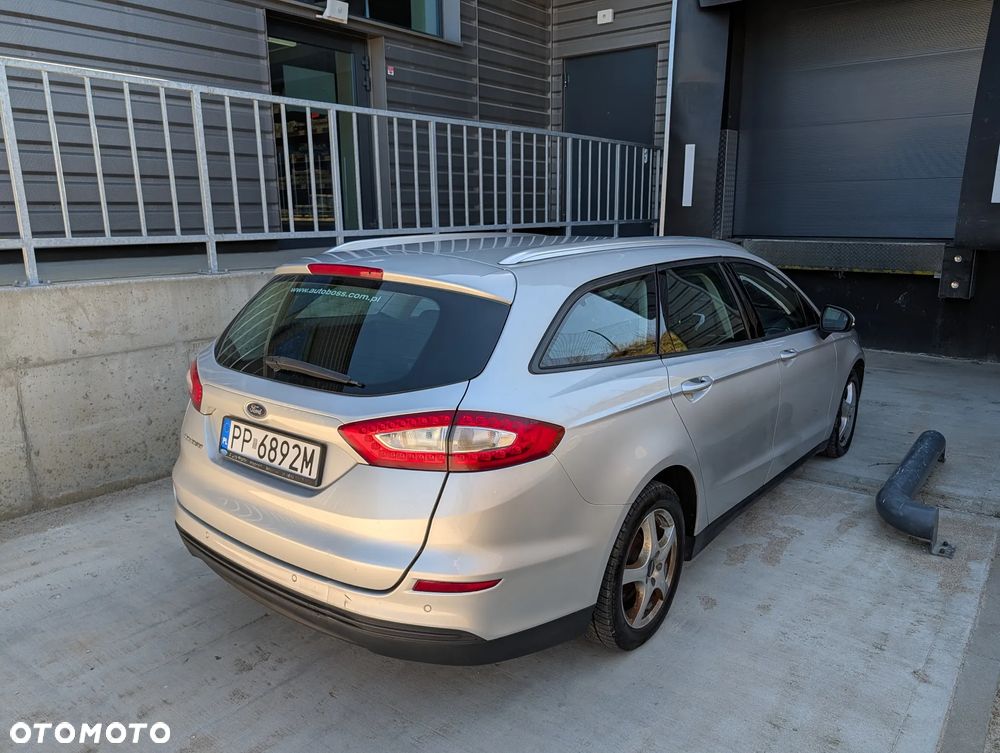 Ford Mondeo 2.0 TDCi Titanium PowerShift - 12