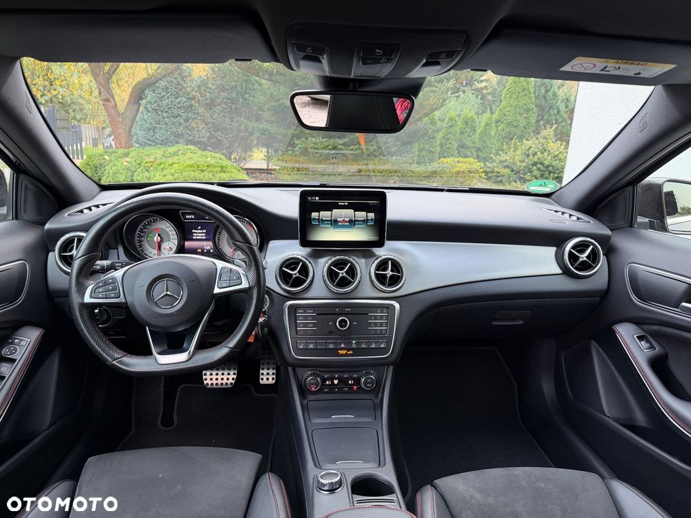 Mercedes-Benz GLA 250 4-Matic - 17