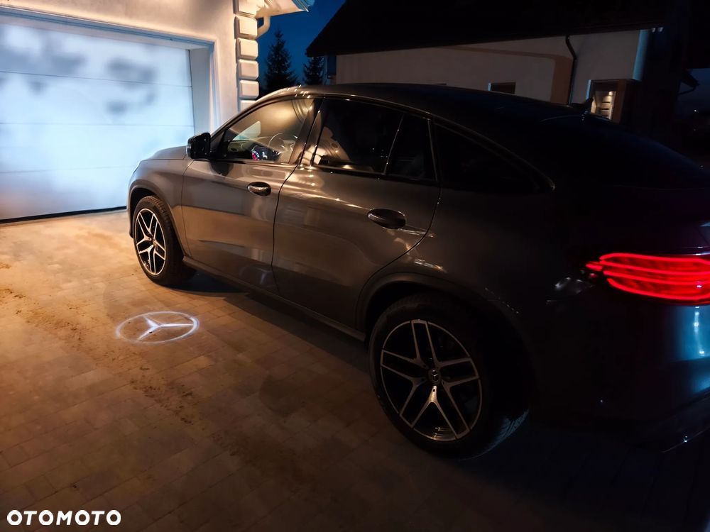 Mercedes-Benz GLE - 29