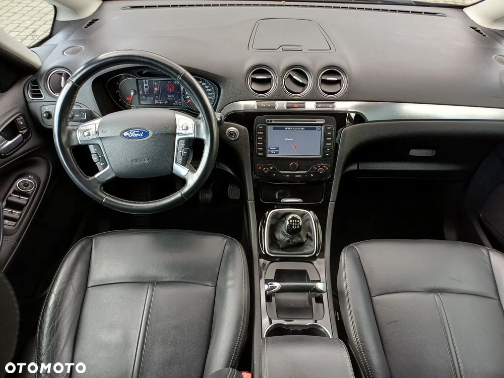 Ford Kuga 2.0 TDCi AWD Titanium - 10
