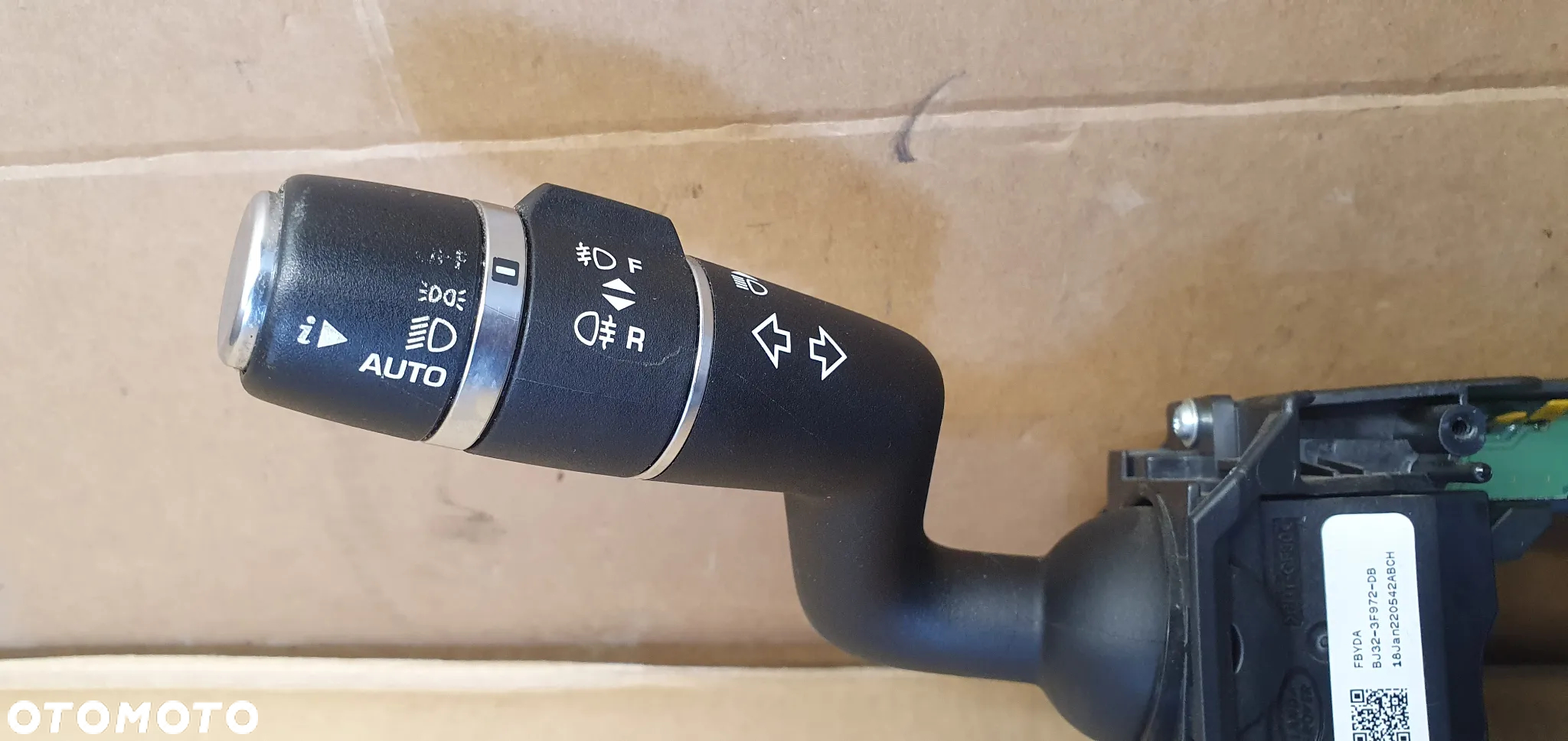 Przełącznik zespolony manetki pająk Land Rover Discovery Sport L550 FK72-13N064-DB - 2