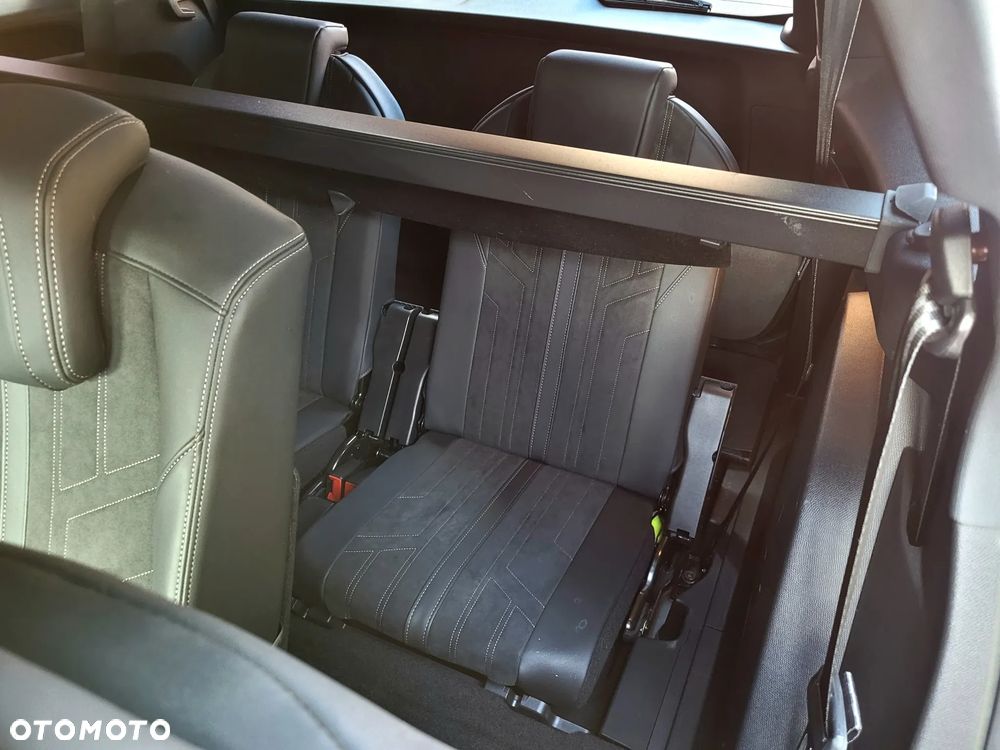 Peugeot 5008 PureTech 180 EAT8 Stop & Start GT Pack - 29