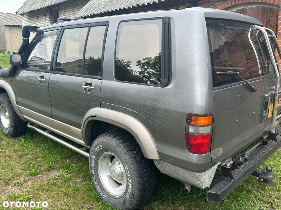 Isuzu Trooper - 5