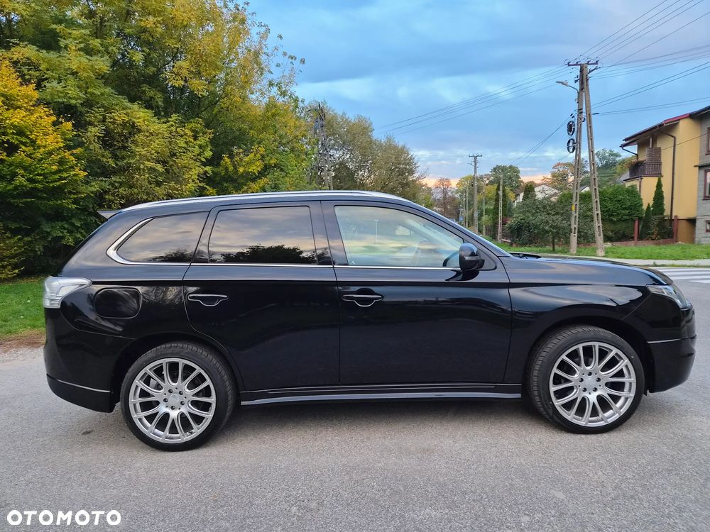 Mitsubishi Outlander - 15