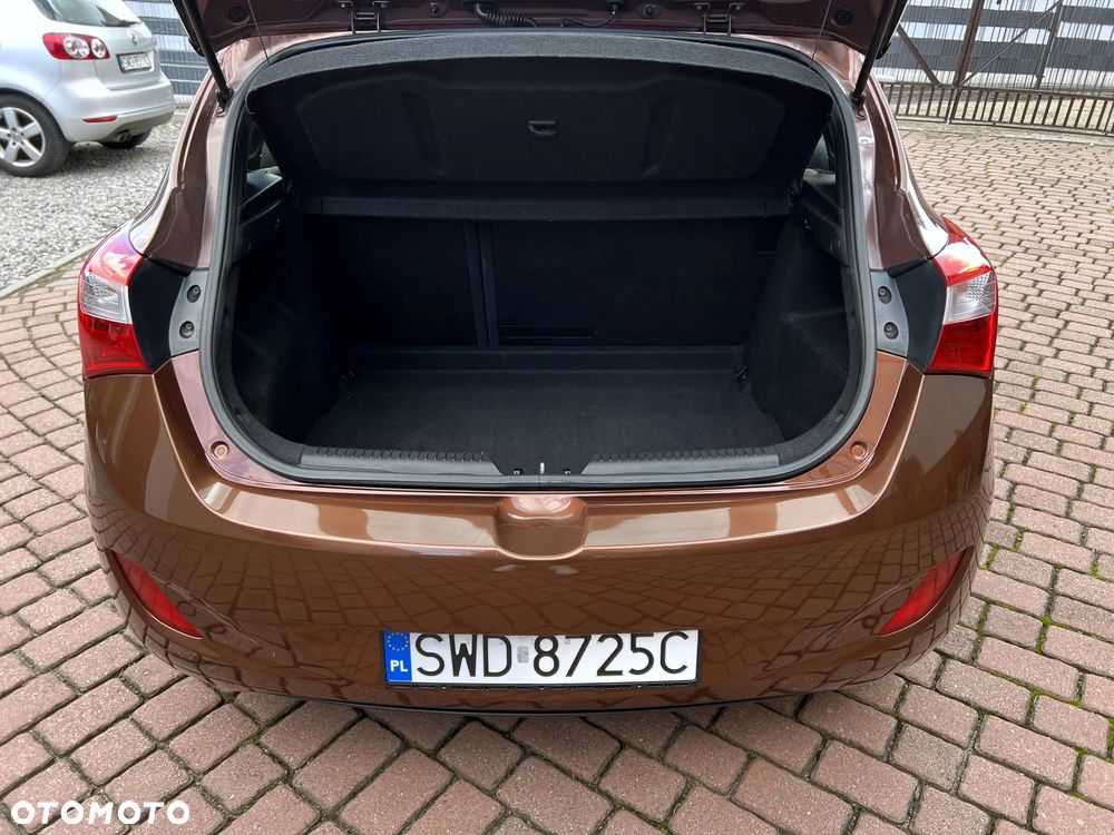 Hyundai i30 1.4 Comfort - 35