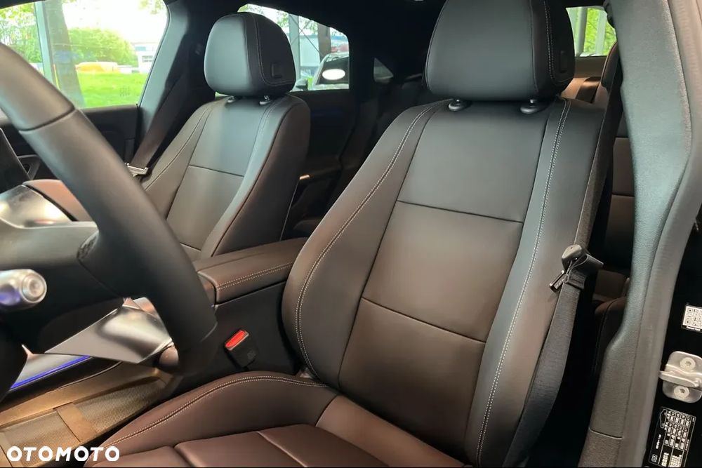Mercedes-Benz CLA 200 mHEV 8G-DCT - 12