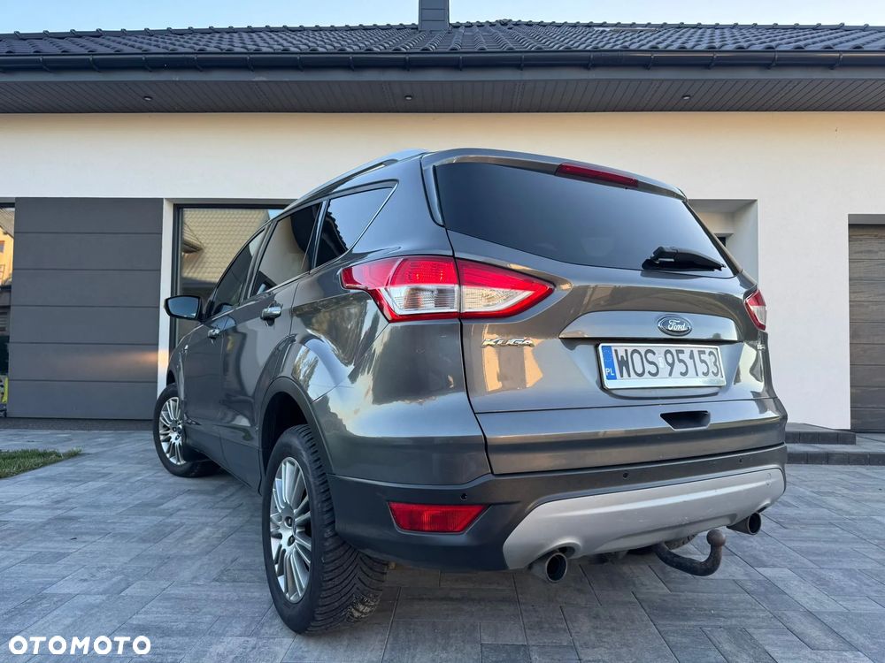 Ford Kuga 1.6 EcoBoost 2x4 Titanium - 3