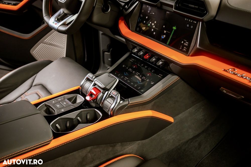 Lamborghini URUS - 20