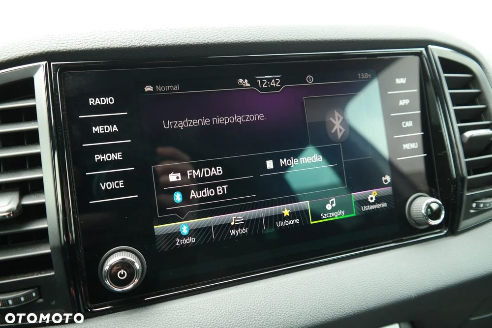 Skoda Karoq 1.5 TSI ACT 4x2 Sportline DSG - 25