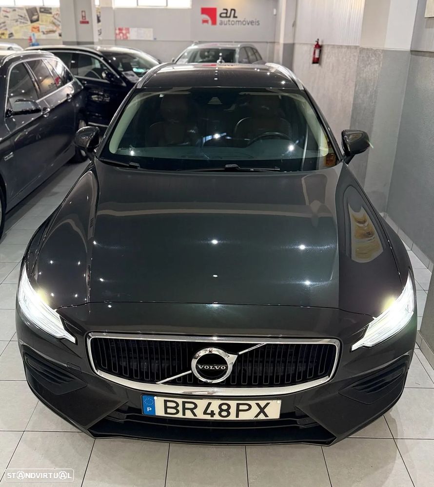 Volvo V60 D3 Momentum Pro - 3