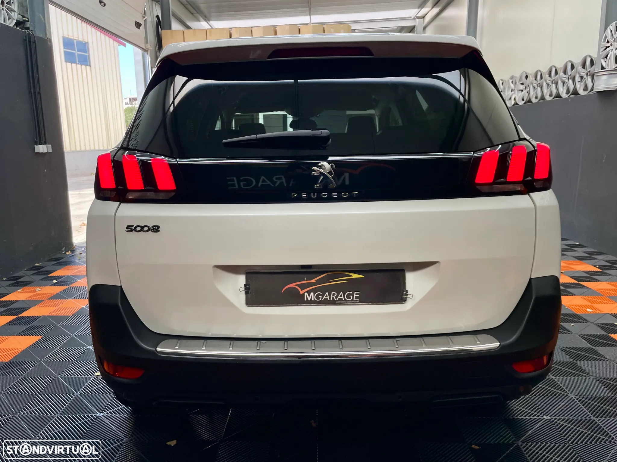 Peugeot 5008 1.6 BlueHDi Allure EAT6 J18 - 13
