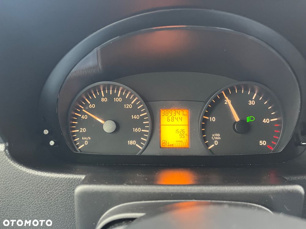 Mercedes-Benz Sprinter - 21