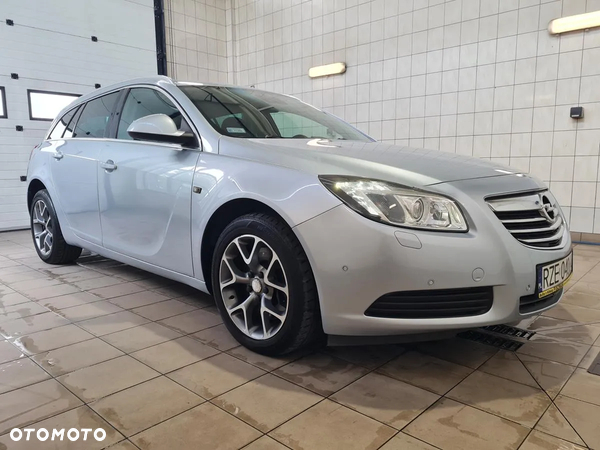Opel Insignia 2.8 T V6 Cosmo 4x4