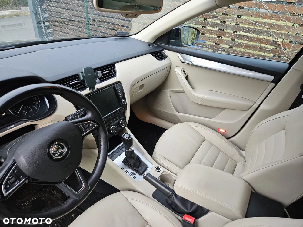 Skoda Octavia 1.8 TSI Elegance DSG - 2