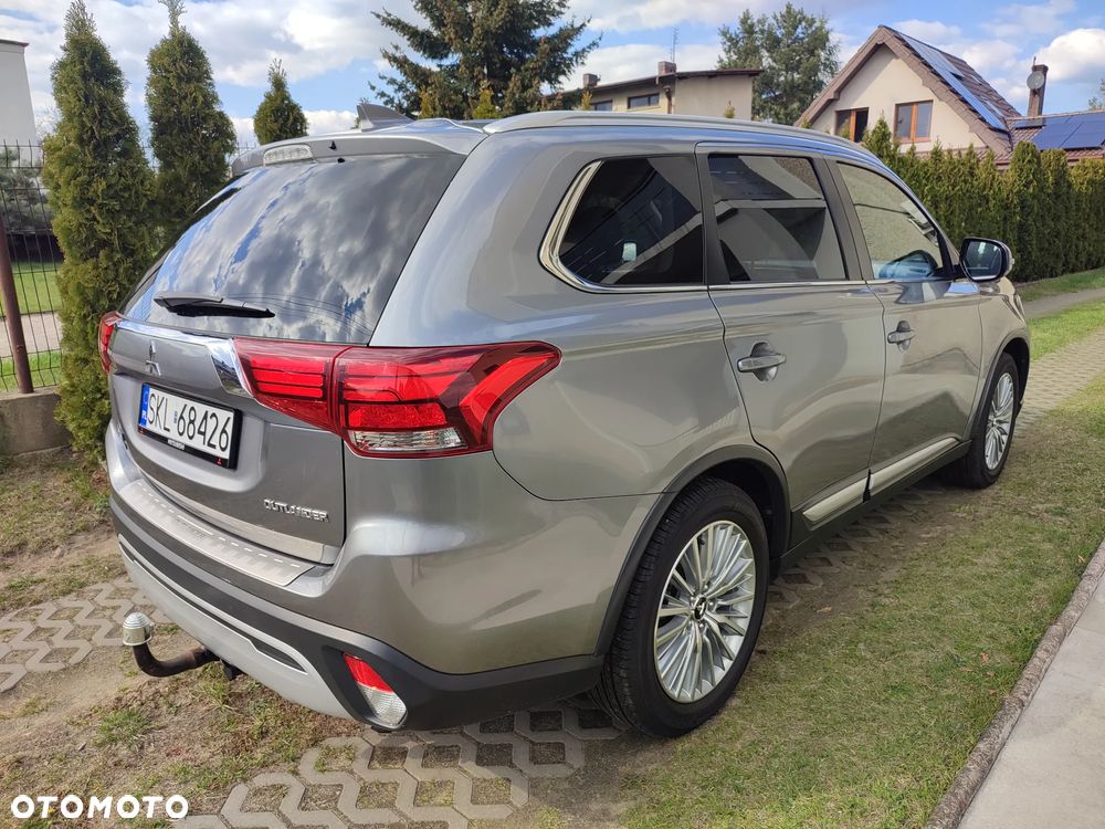 Mitsubishi Outlander 2.0 2WD CVT Active - 19