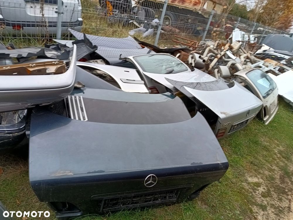 Klapa maska zderzak chłodnica Mercedes W210 e klasa - 1