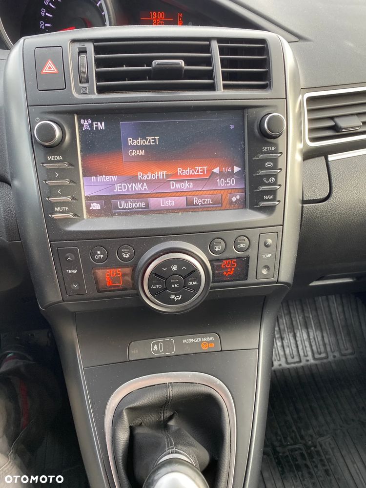 Toyota Verso 1.8 Premium EU6 - 12