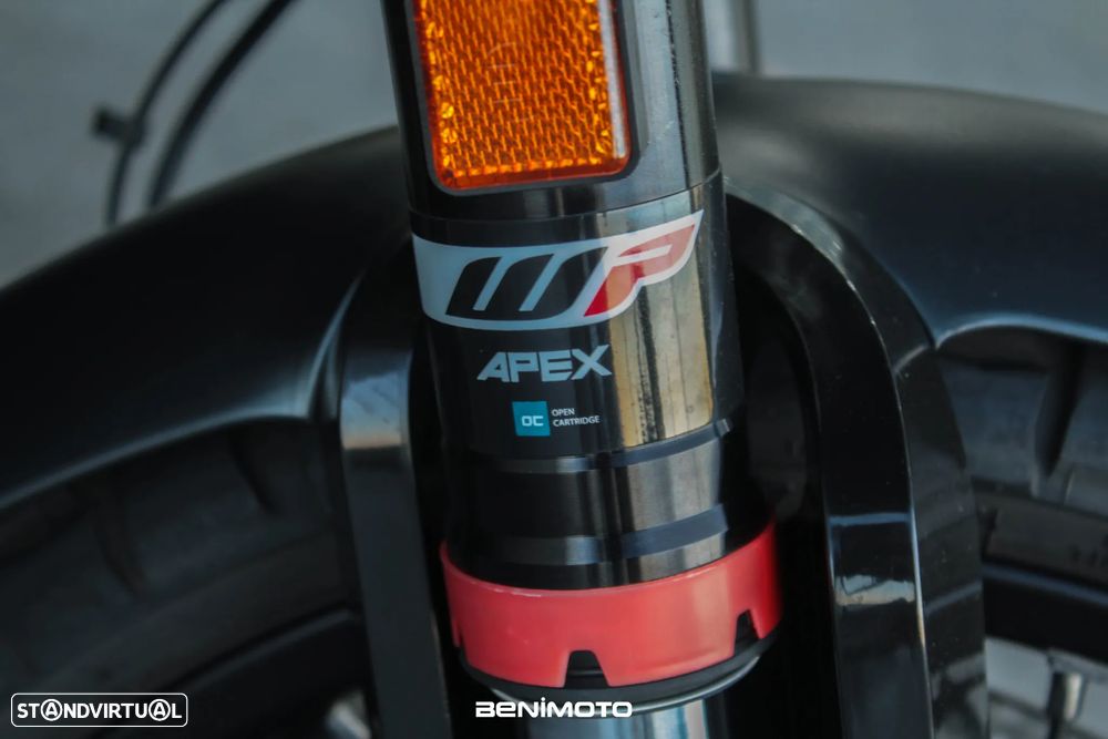 Husqvarna Svartpilen 401 - 17