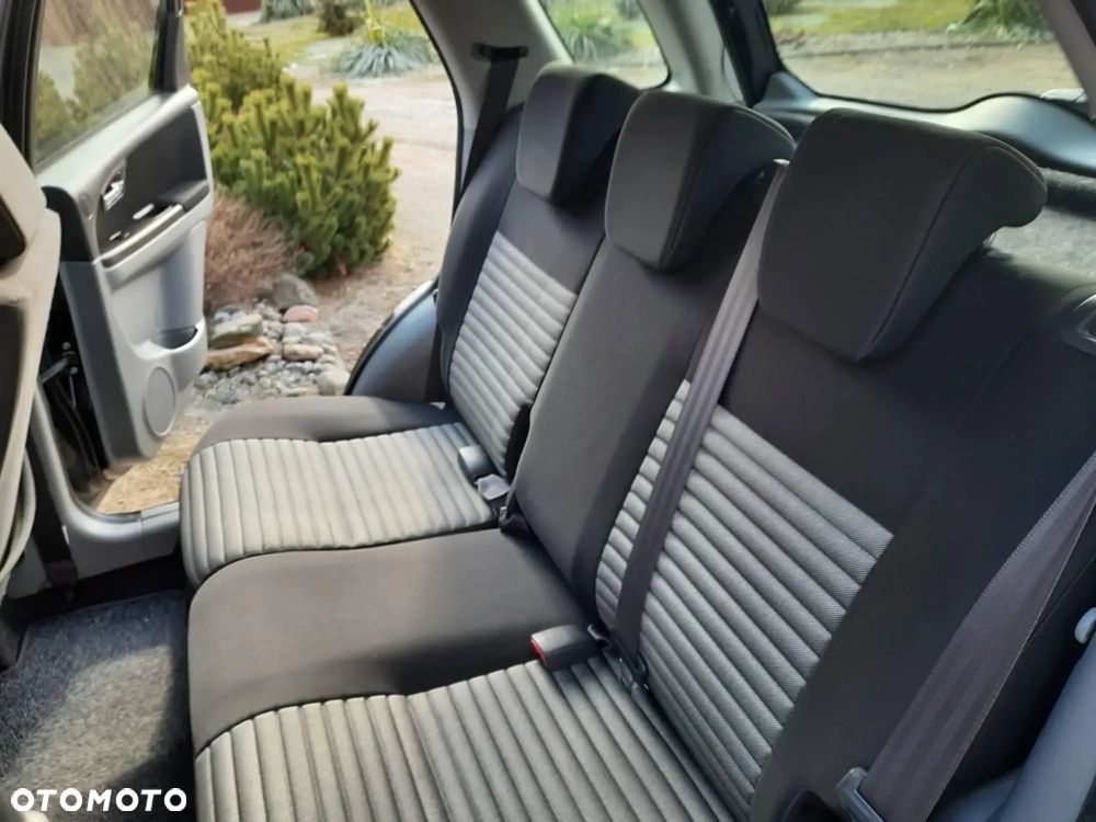 Suzuki SX4 2.0 DDiS 4x2 Comfort - 16