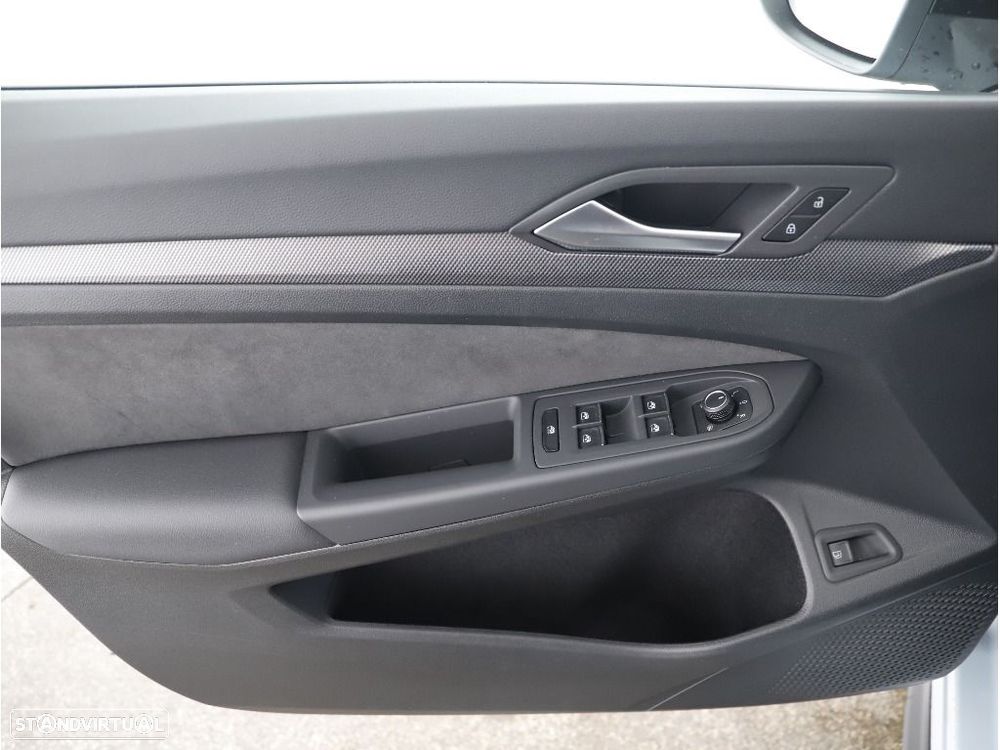 VW Golf 1.5 TSI e-Hybrid GTE DSG - 9