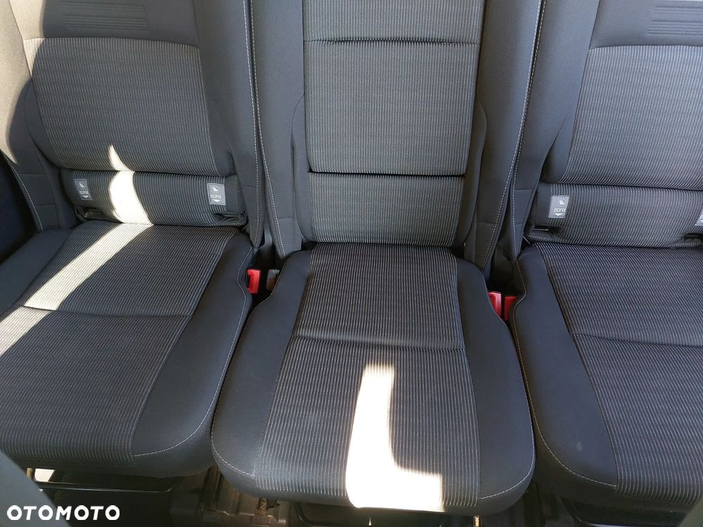 Toyota Verso 1.8 Premium 7os EU6 - 11