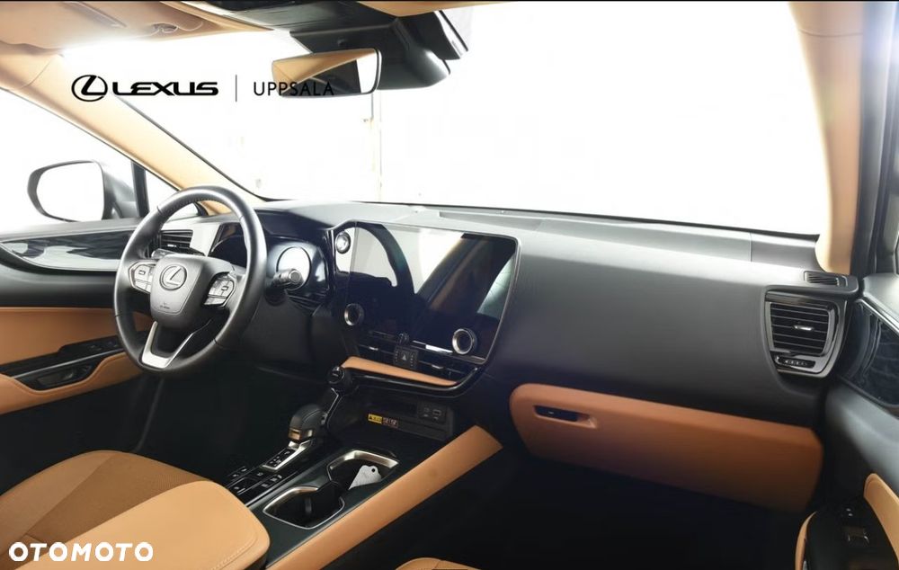 Lexus NX 450h+ E-FOUR Business - 10