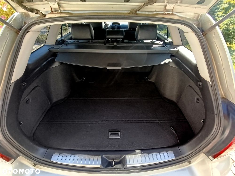 Toyota Avensis 2.0 D-4D Prestige - 6