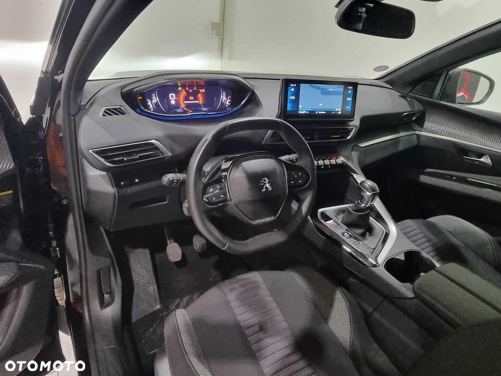 Peugeot 3008 - 21