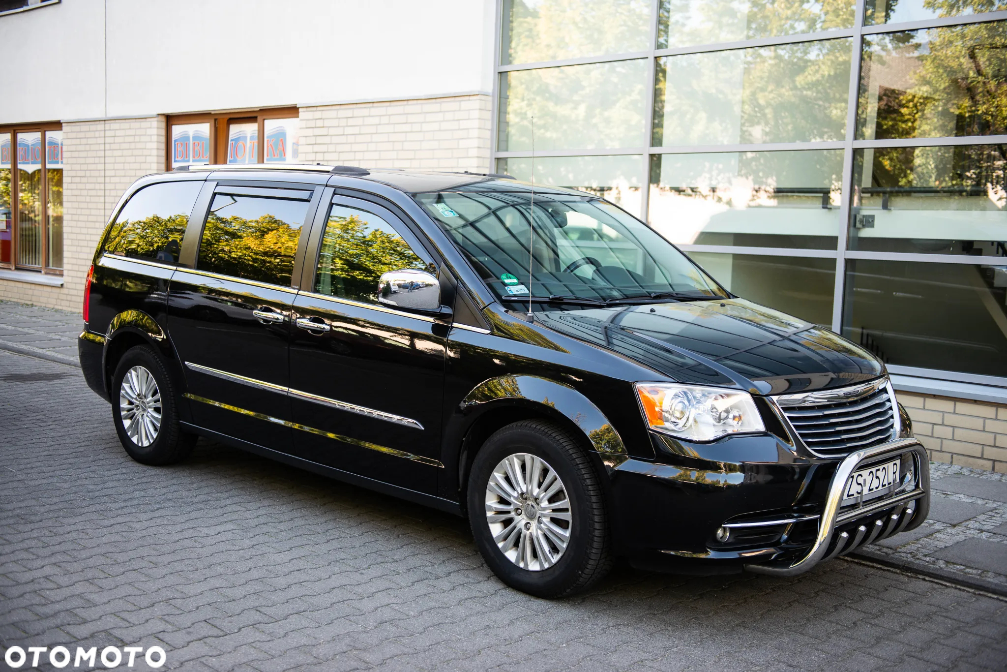 Chrysler Town & Country 3.6 Limited - 12