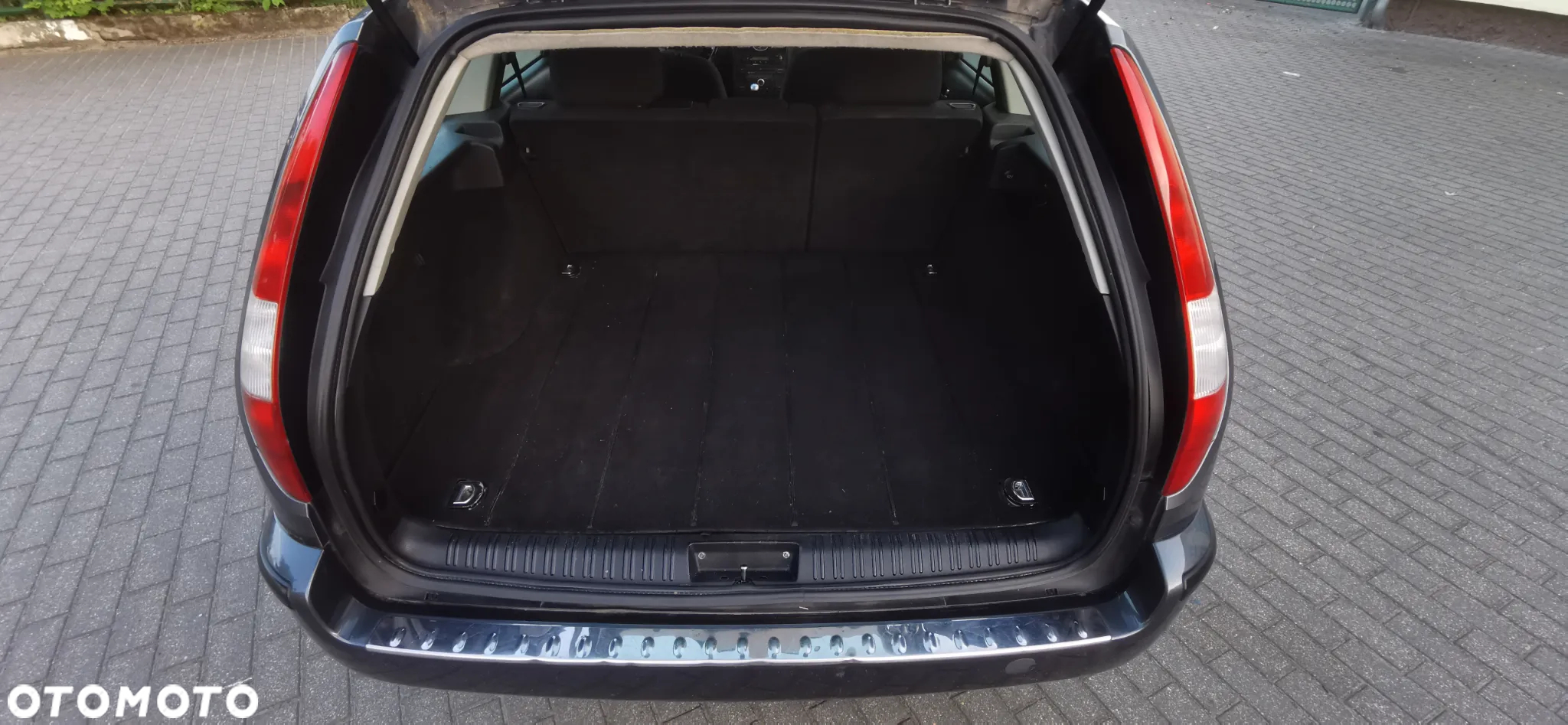 Ford Mondeo 2.0 TDDi Ambiente - 7