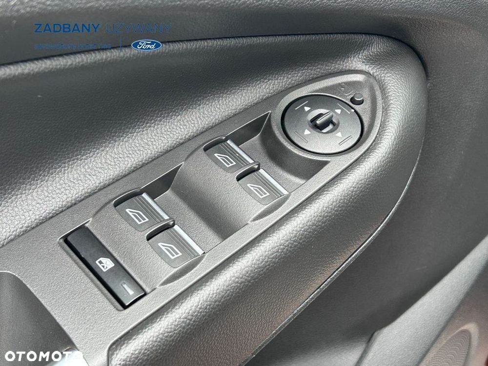 Ford Kuga 1.5 EcoBoost 2x4 ST-Line - 24