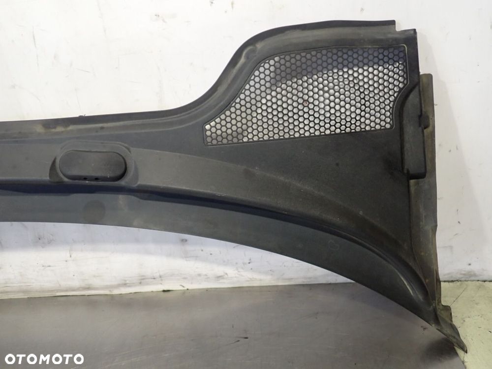 PODSZYBIE AUDI A3 8P 8P1819415C - 4