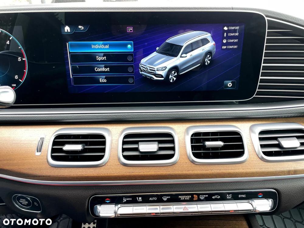 Mercedes-Benz GLS - 9
