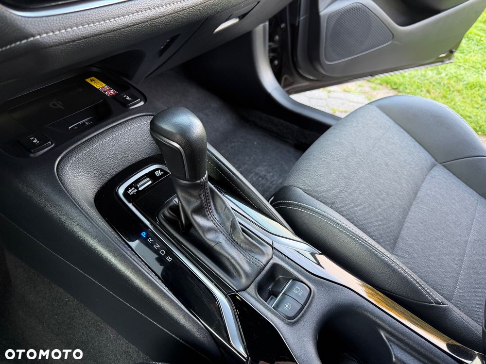 Toyota Corolla 1.8 Hybrid Style - 16