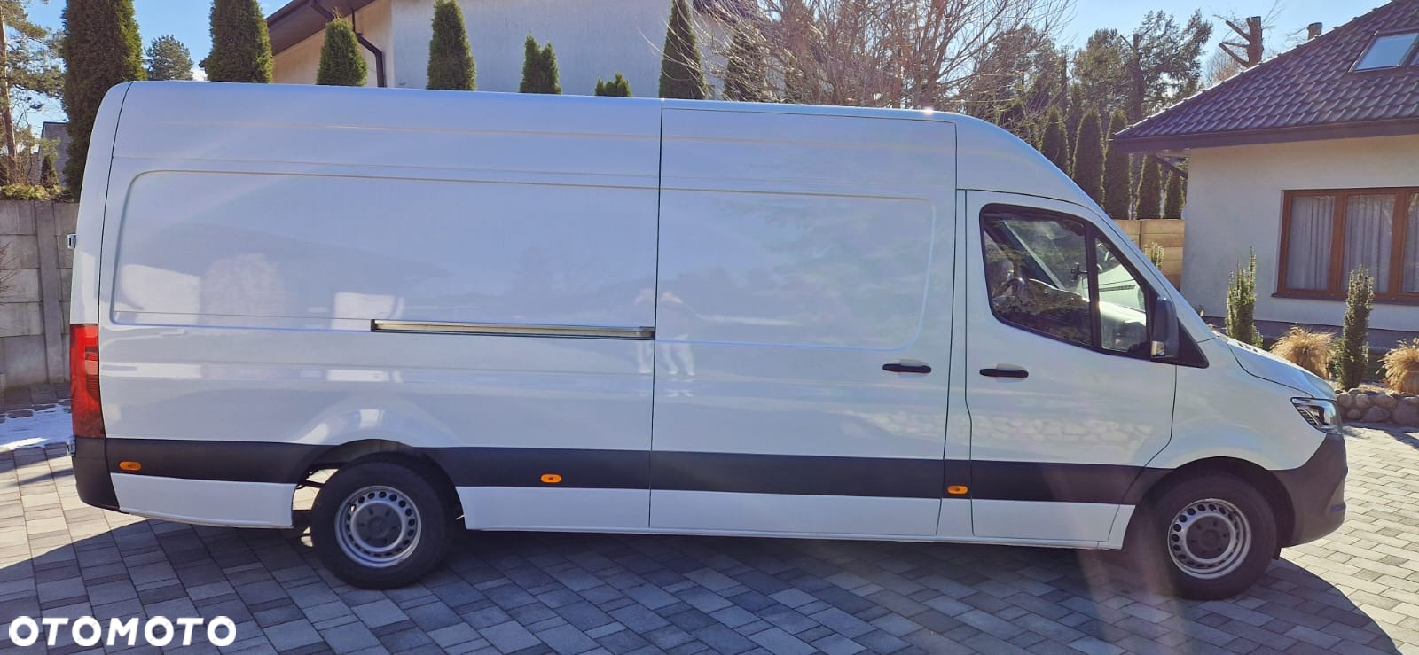 Mercedes-Benz Sprinter - 4