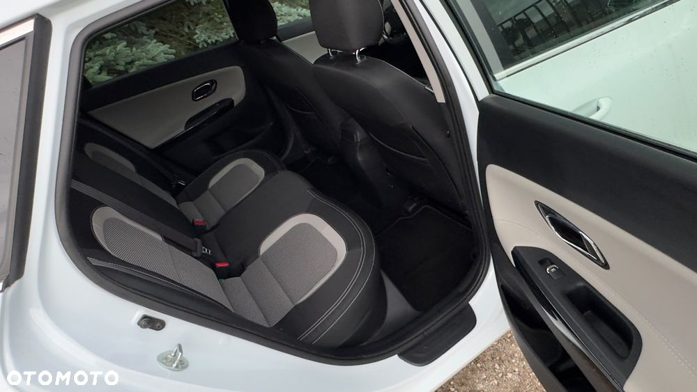 Kia Ceed - 22